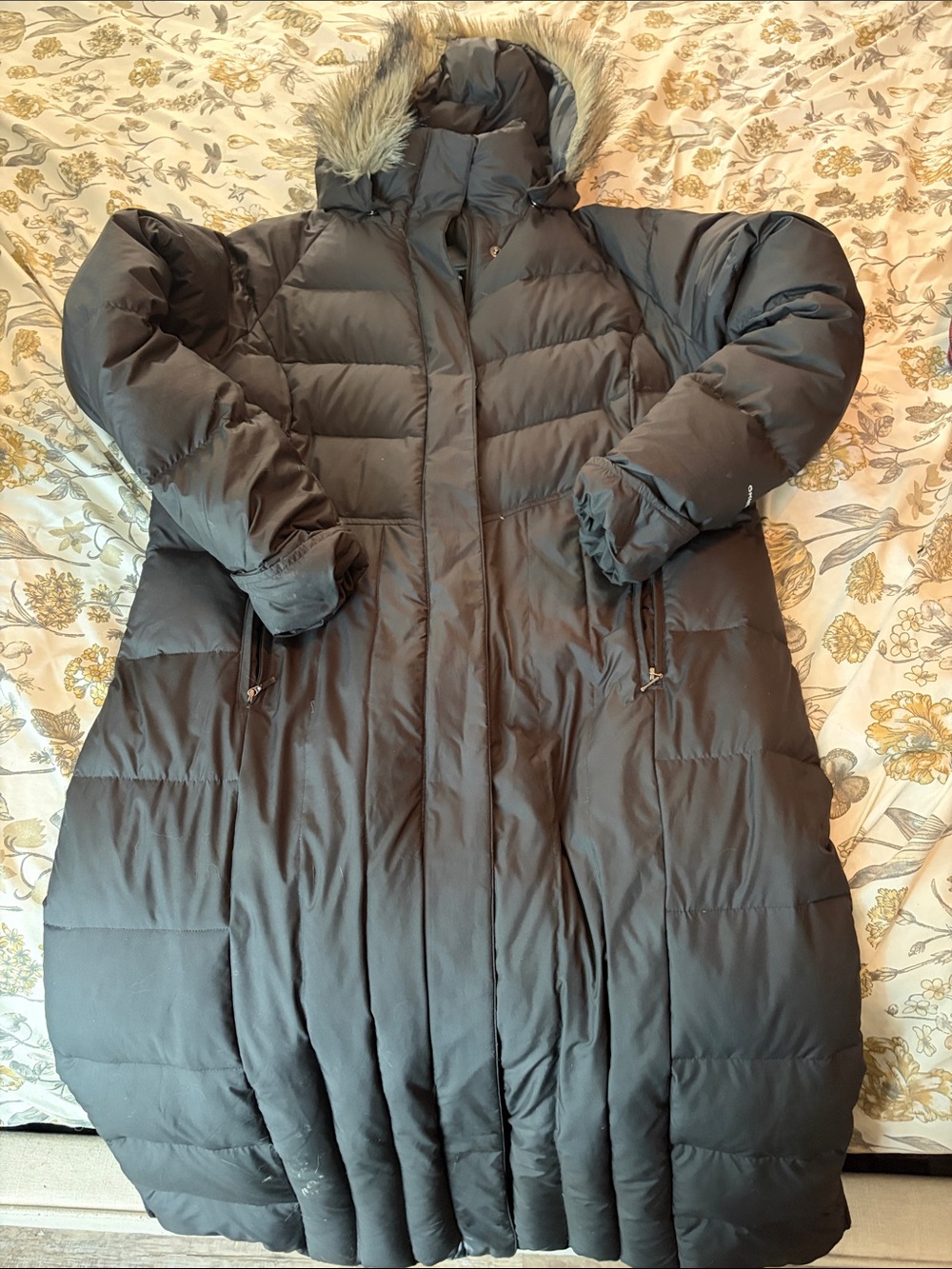 Columbia Women's Long Black Puffer Coat with Faux Fur Hood